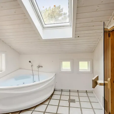 Semesterbostad Stunning In With Sauna *