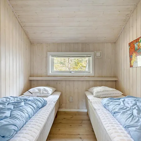 Semesterbostad Stunning In With Sauna Neksø